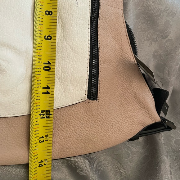 T Tahari hobo style shoulder bag - Picture 8 of 10